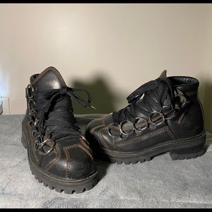 Grunge / goth platform sneaker boots
